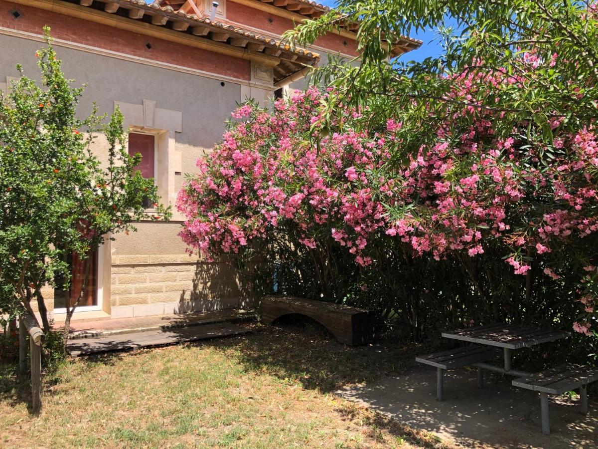 Les Pierrades En Camargue Villa Vauvert Exterior foto